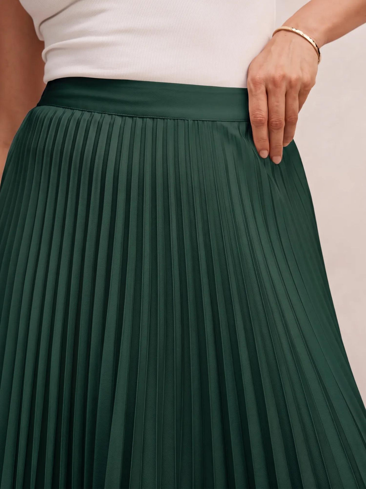 Ester Satin Pleated Skirt Dark Green