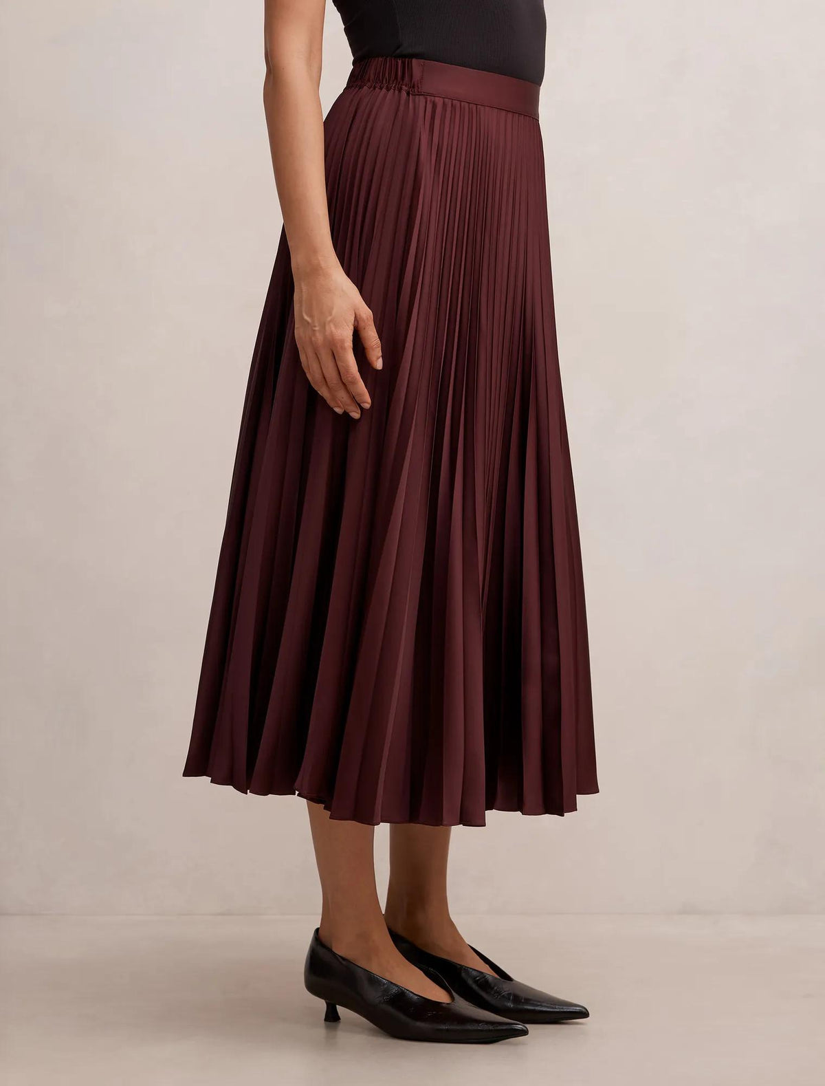 Ester Satin Pleated Skirt Shiraz Red