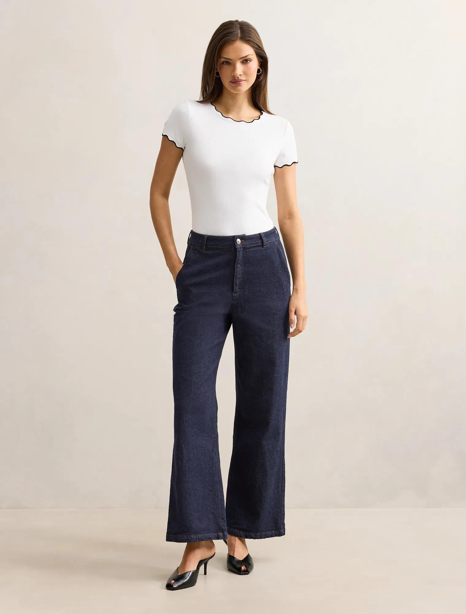Rebecca Scallop Trim Tee Porcelain & Black