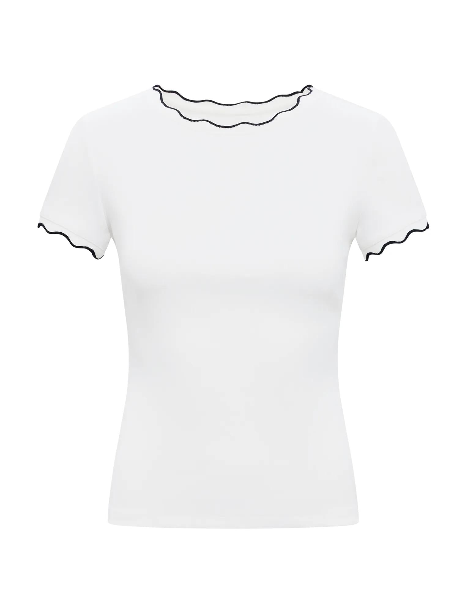 Rebecca Scallop Trim Tee Porcelain & Black_mannequin