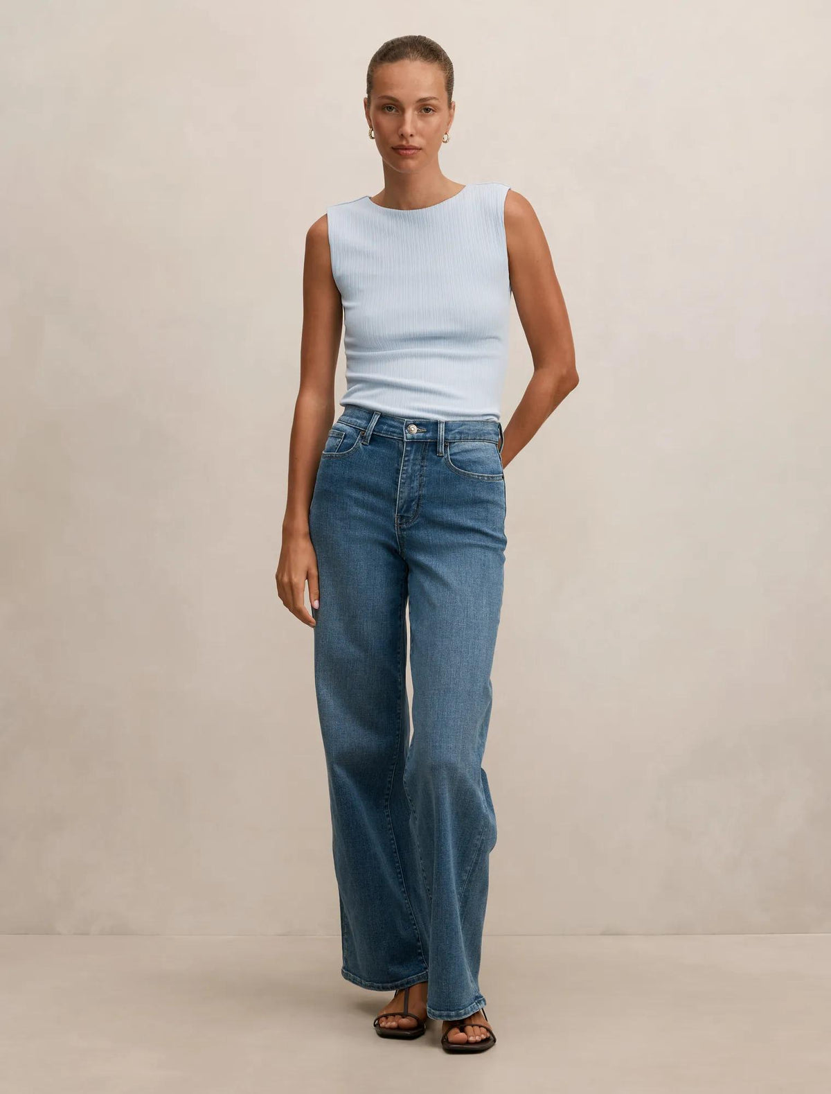 Frankie Boat Neck Tank Top Cloud Blue