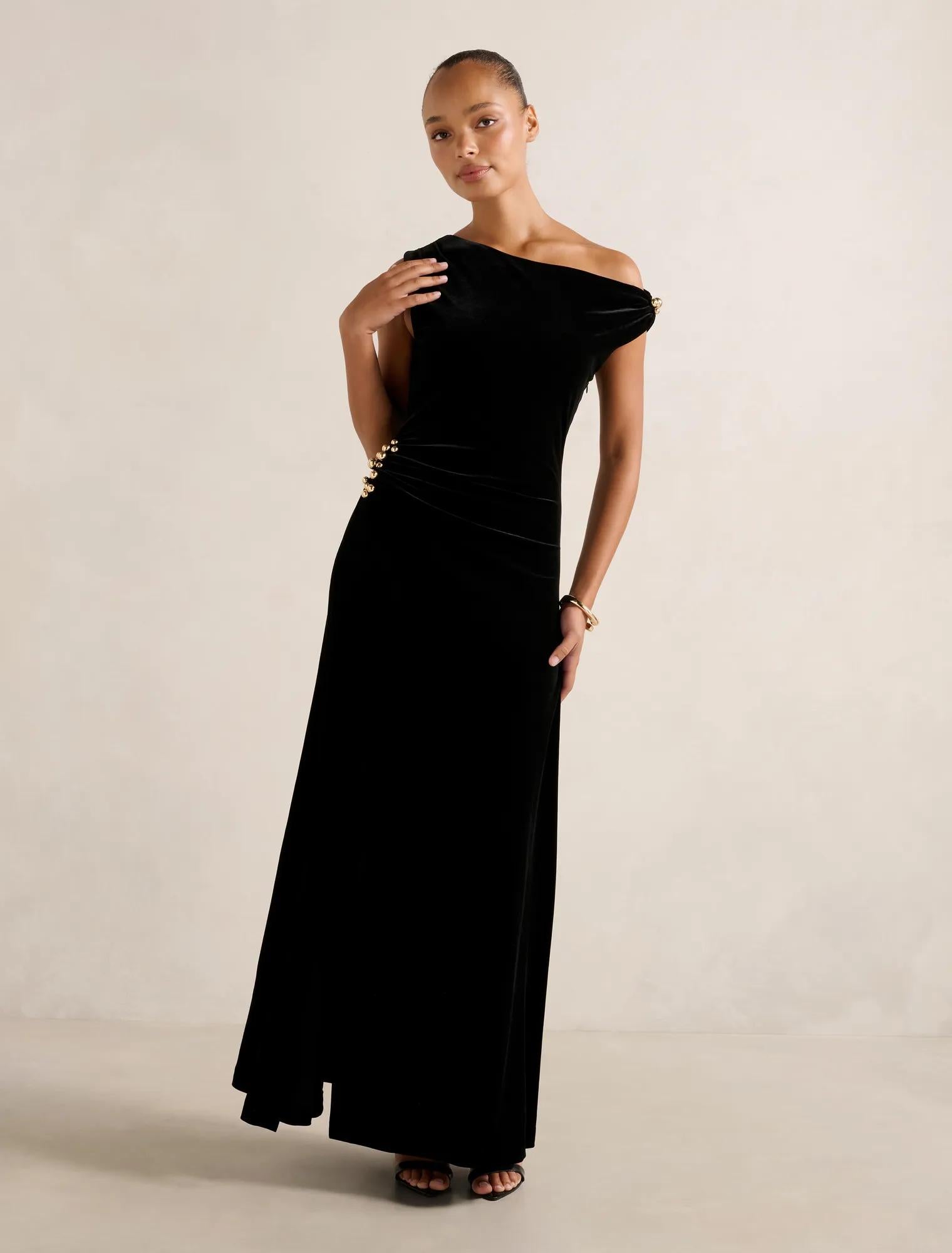 Winslet Off Shoulder Velvet Gown Black
