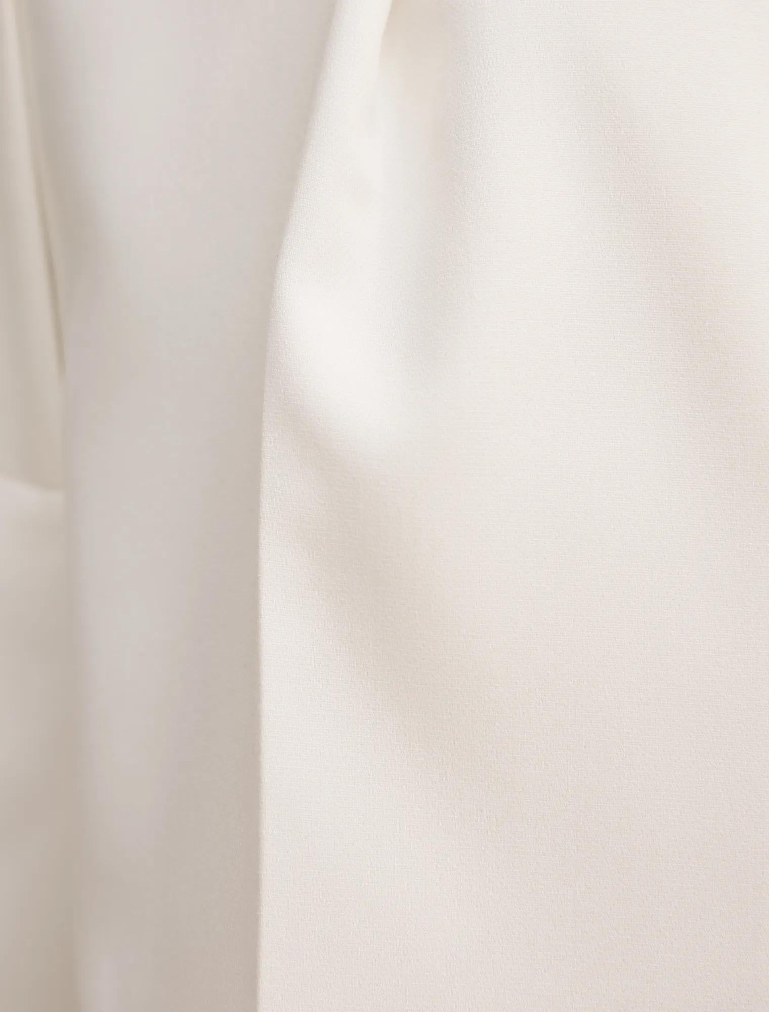 Winslet Tailored Short Porcelain