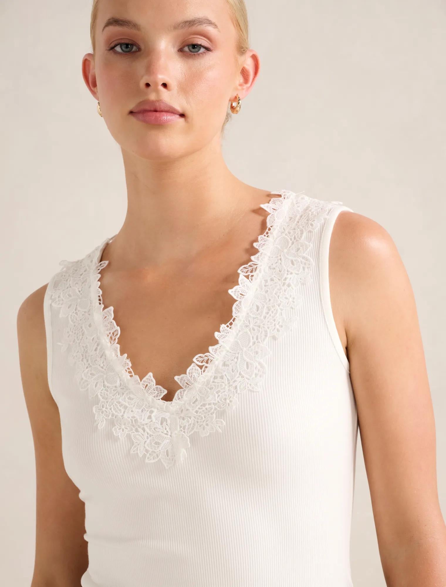 Sylvie Lace Trim Tank Porcelain