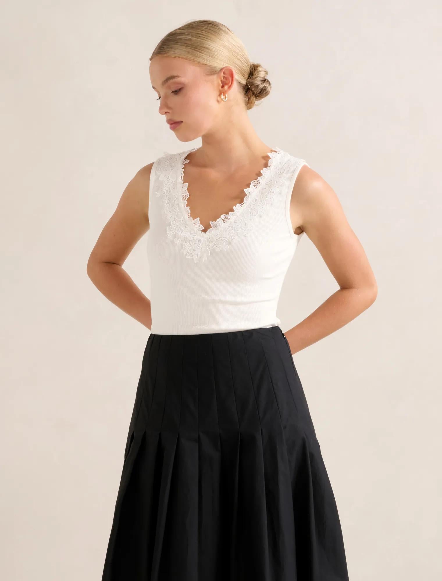 Sylvie Lace Trim Tank Porcelain