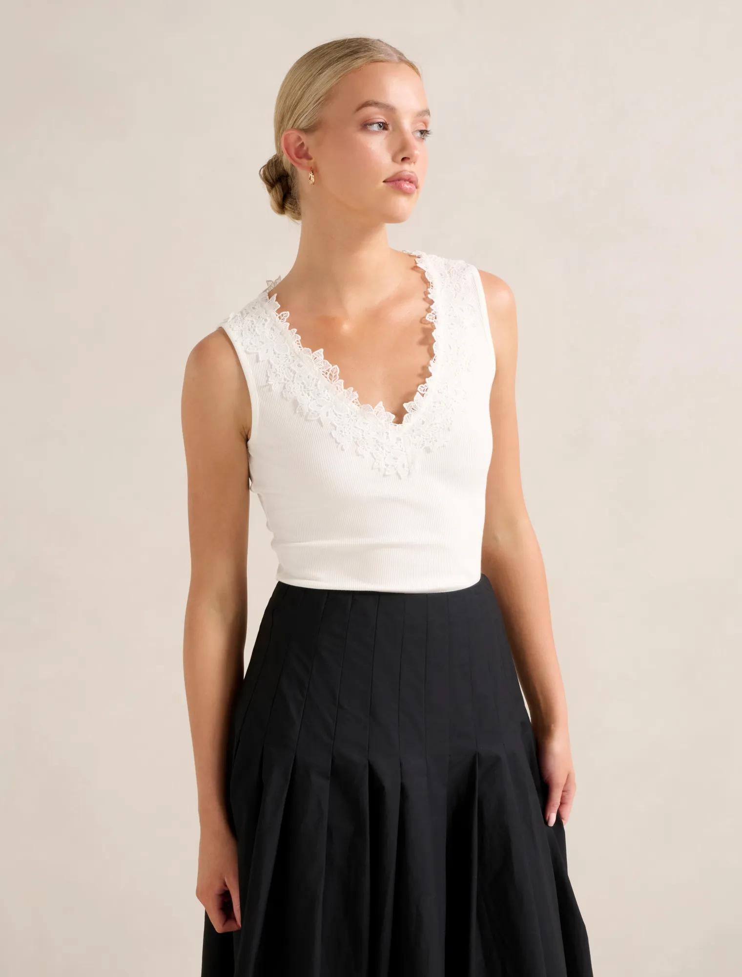 Sylvie Lace Trim Tank Porcelain