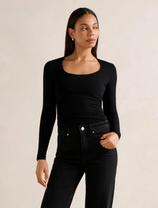 Jacqui Scoop Long Sleeve Black