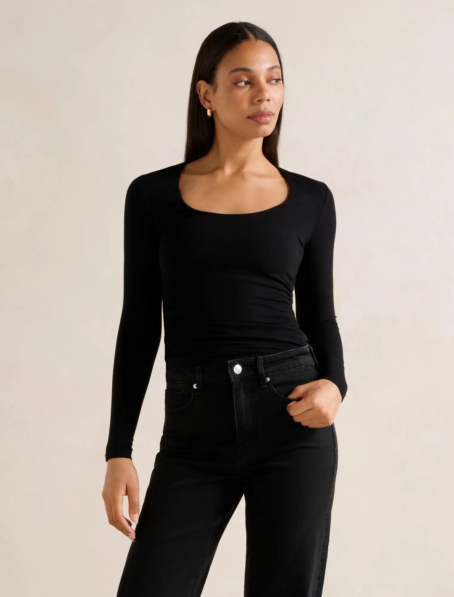 Jacqui Scoop Long Sleeve Black