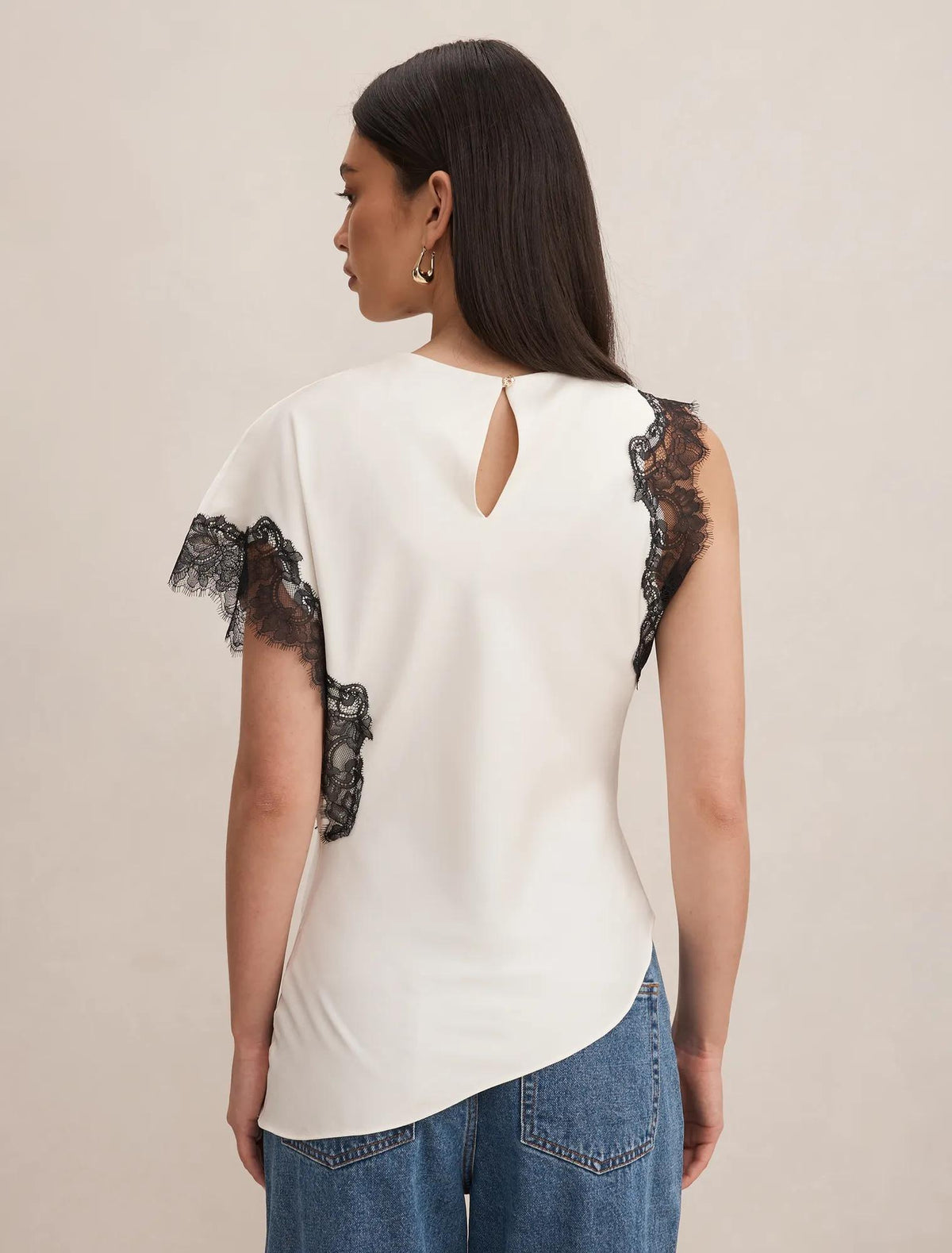 Dixie Asymmetric Lace Top Cream / Black