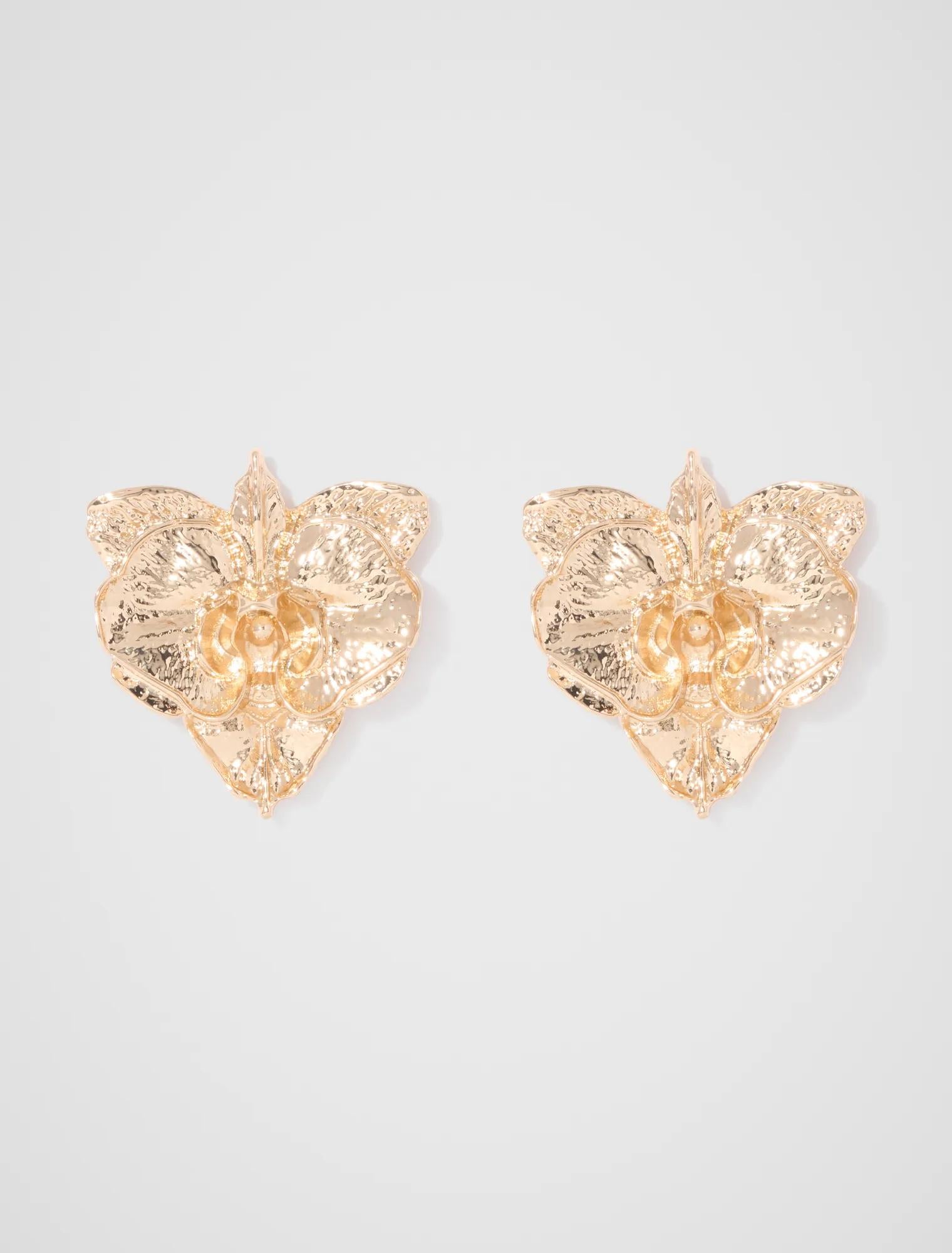 Signature Pru Petal Earring Gold_mannequin