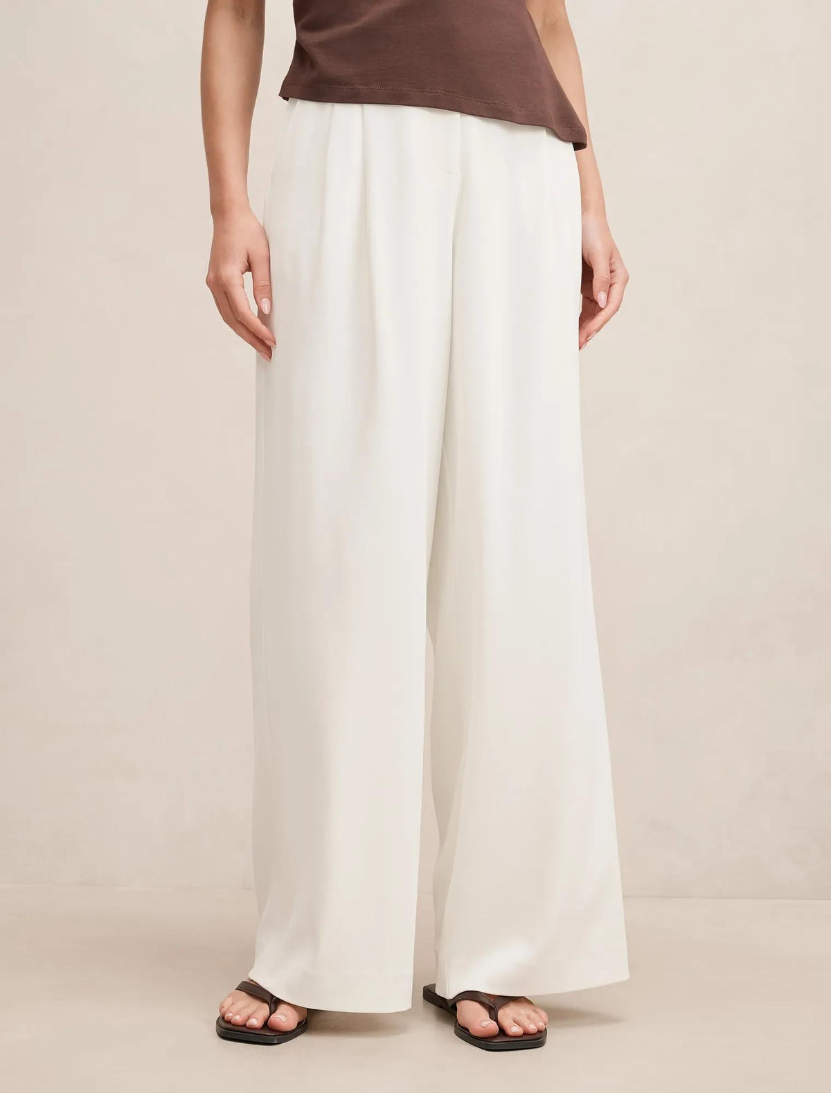 Annabelle Pleated Palazzo Pants Porcelain
