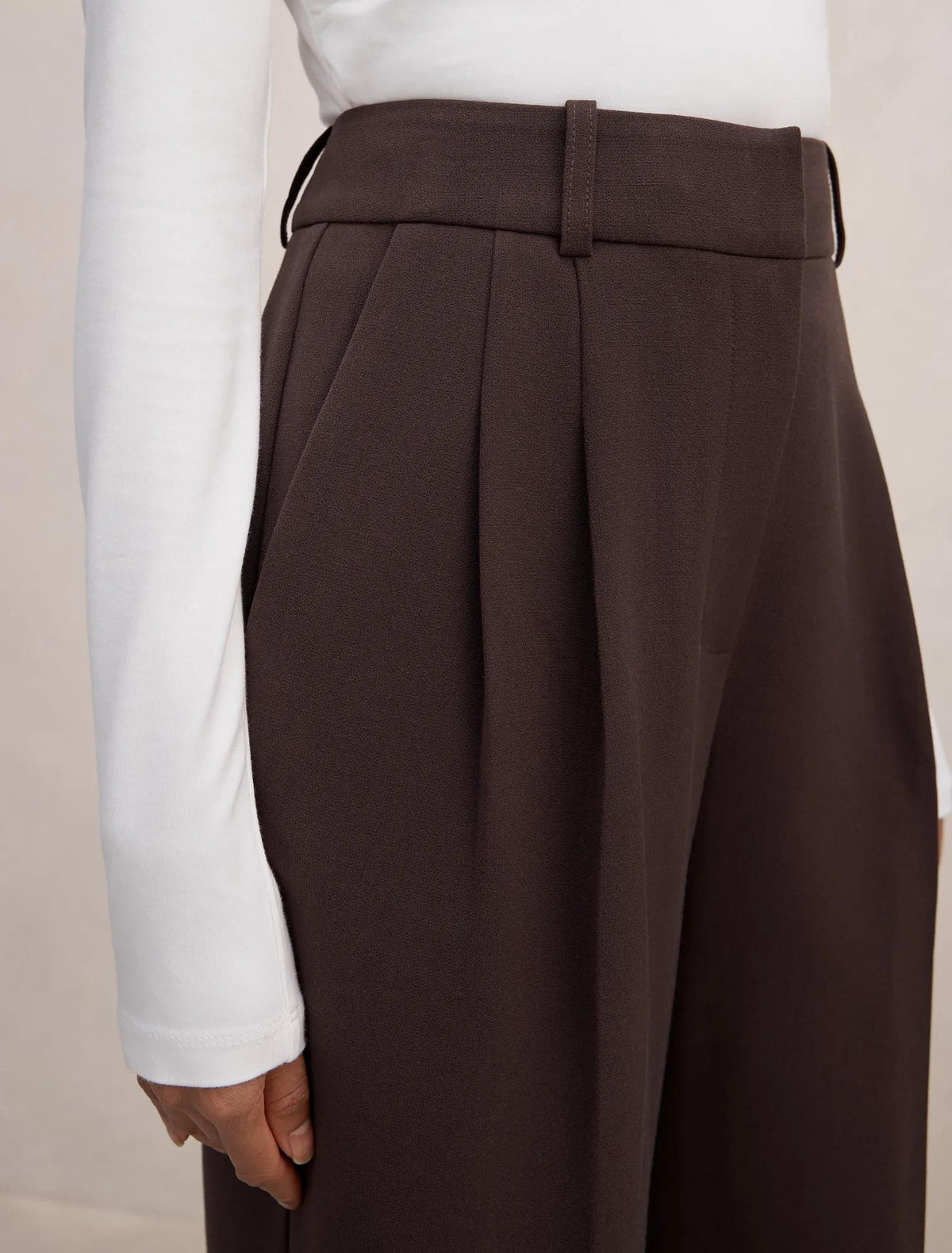 Eva Petite Pleat Wide Leg Pant Chocolate