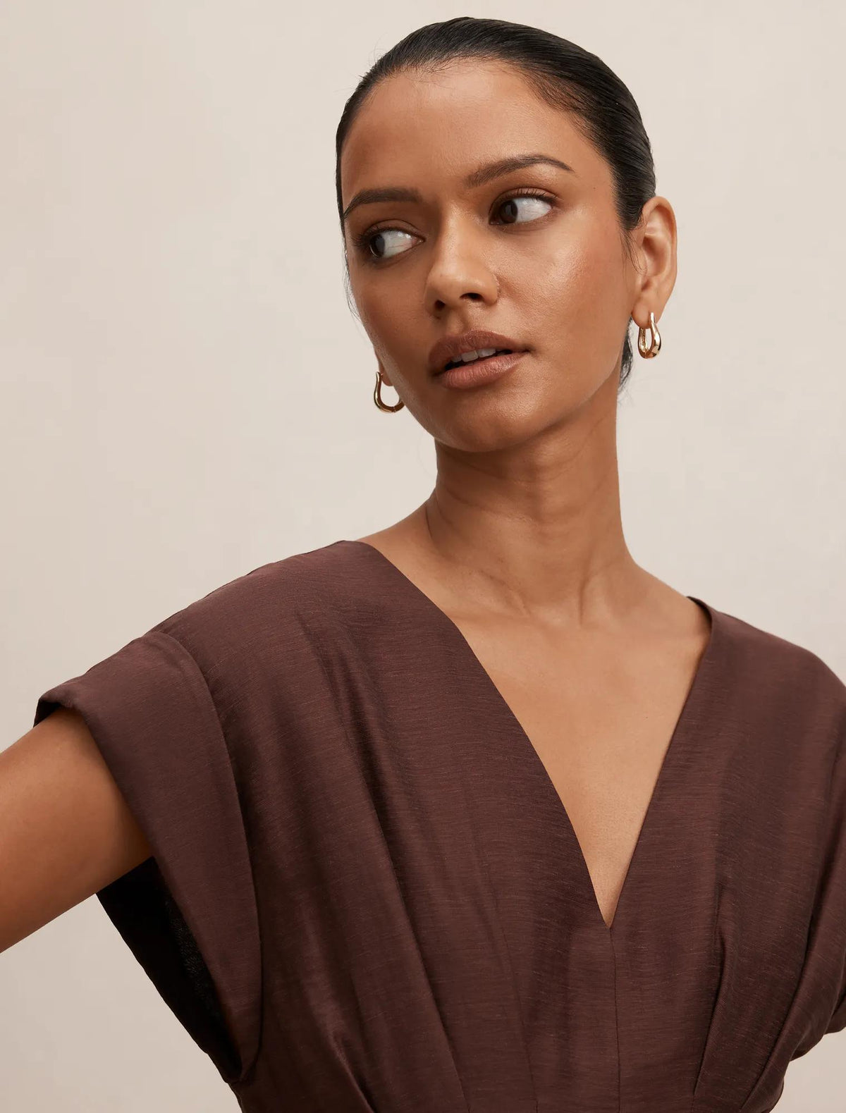 Alessandra Petite Tucked Midi Dress Chocolate