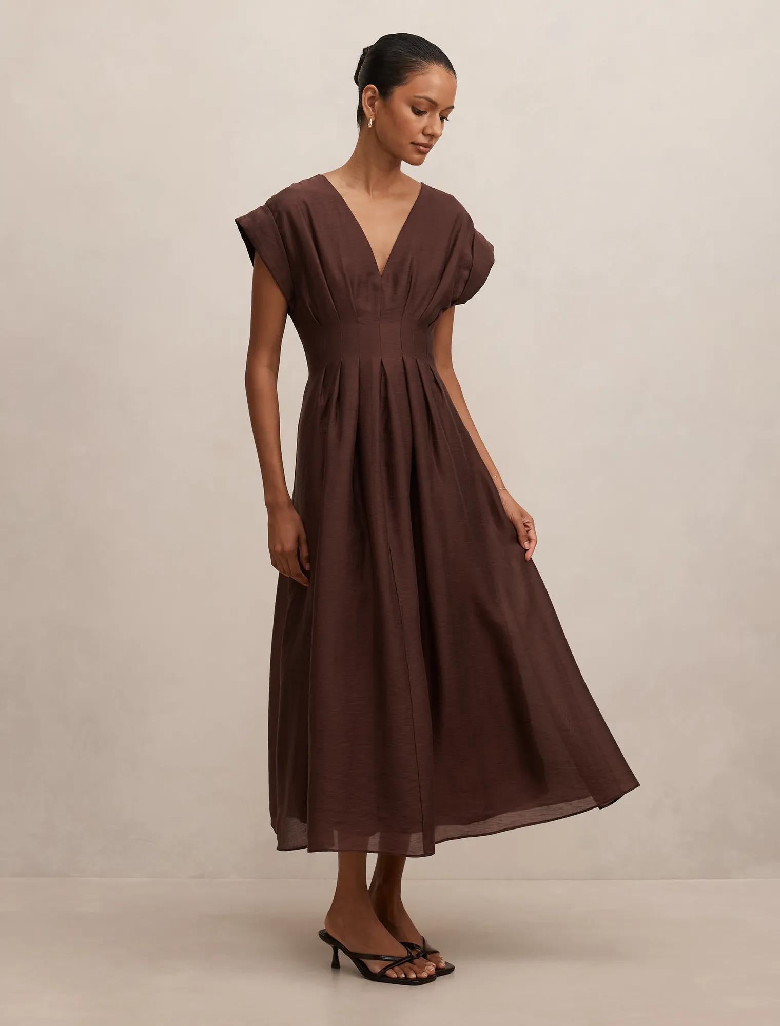Alessandra Petite Tucked Midi Dress Chocolate