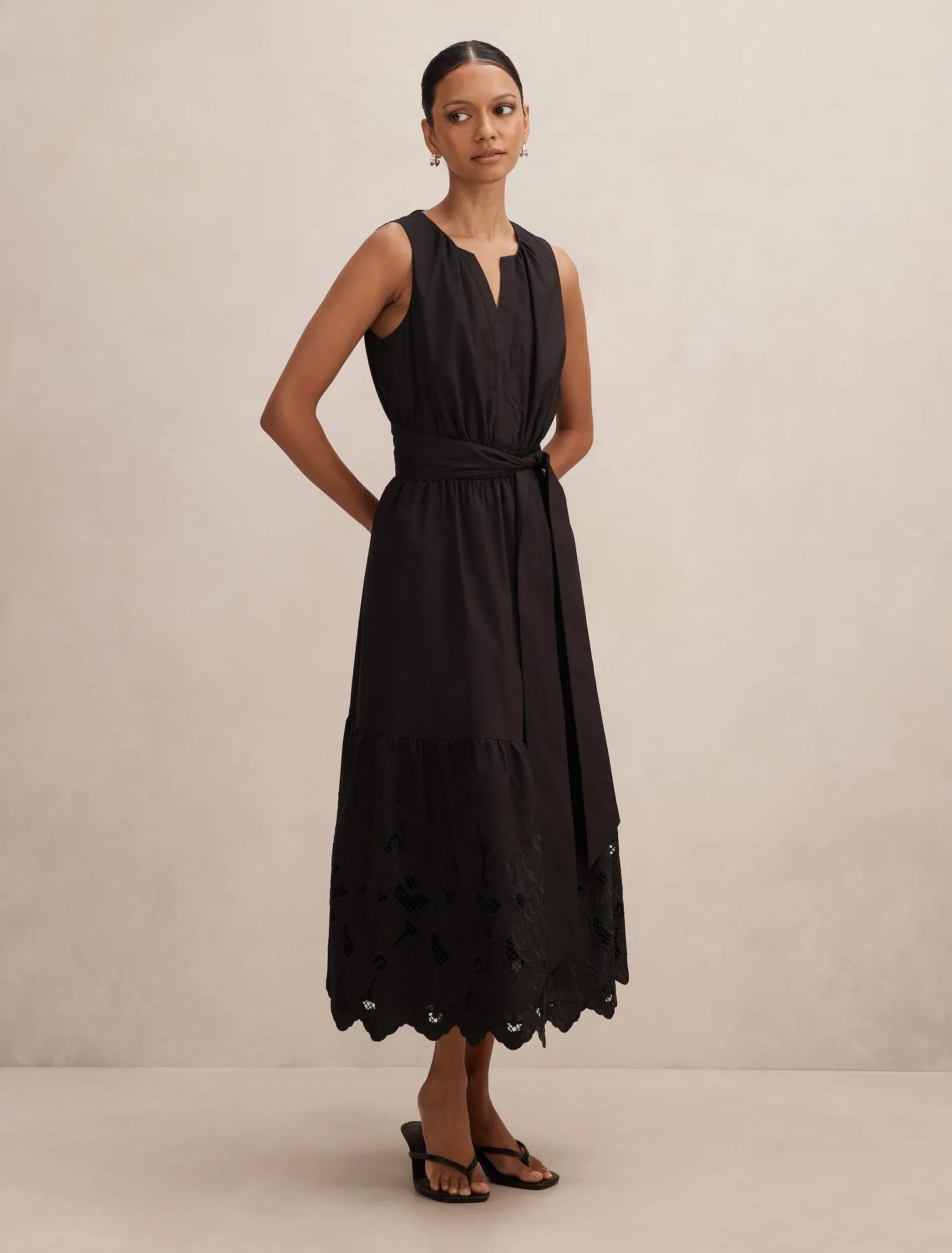 Dahlia Petite Embroidered Midi Black – Ever New