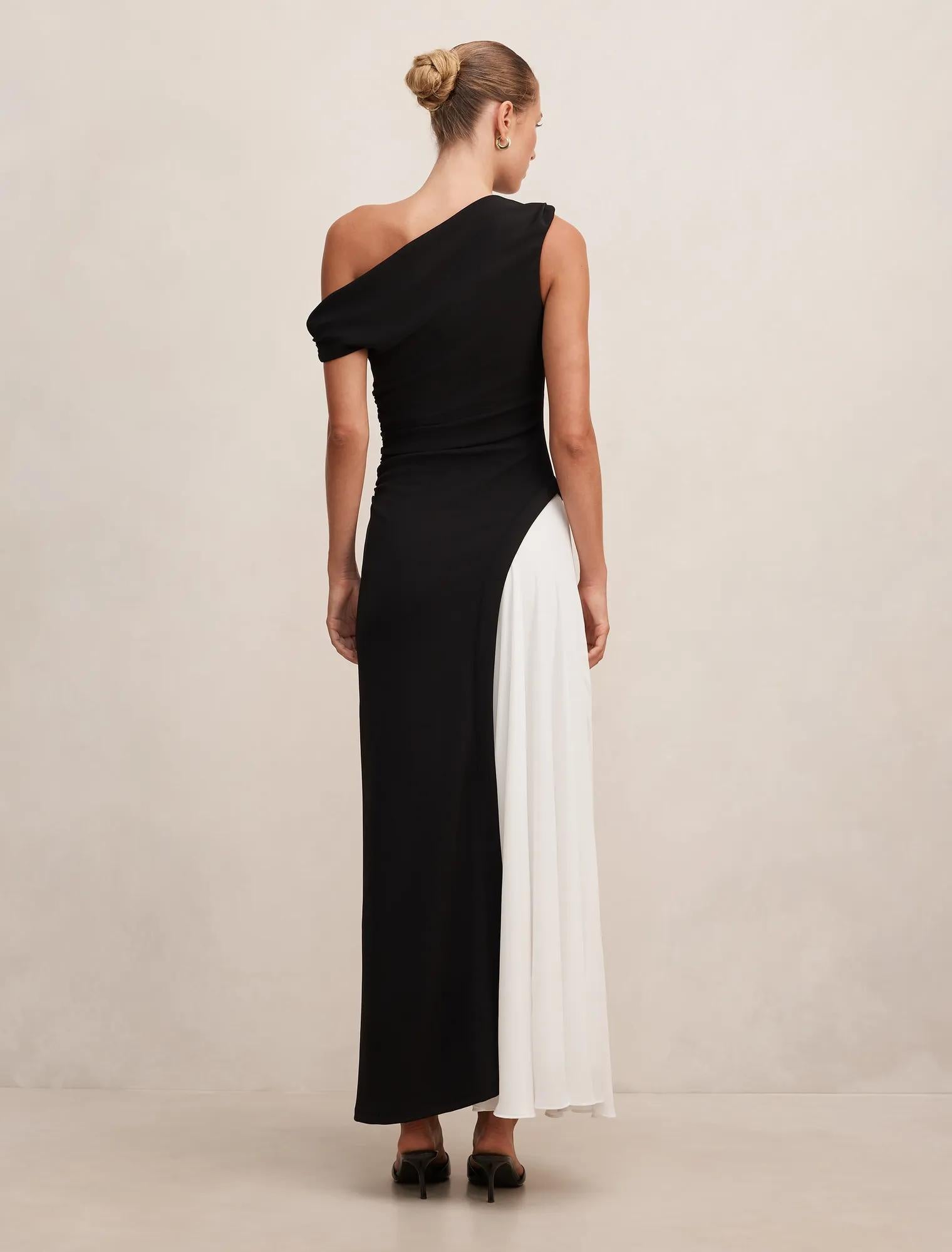 Camille Off Shoulder Contrast Maxi Black & White