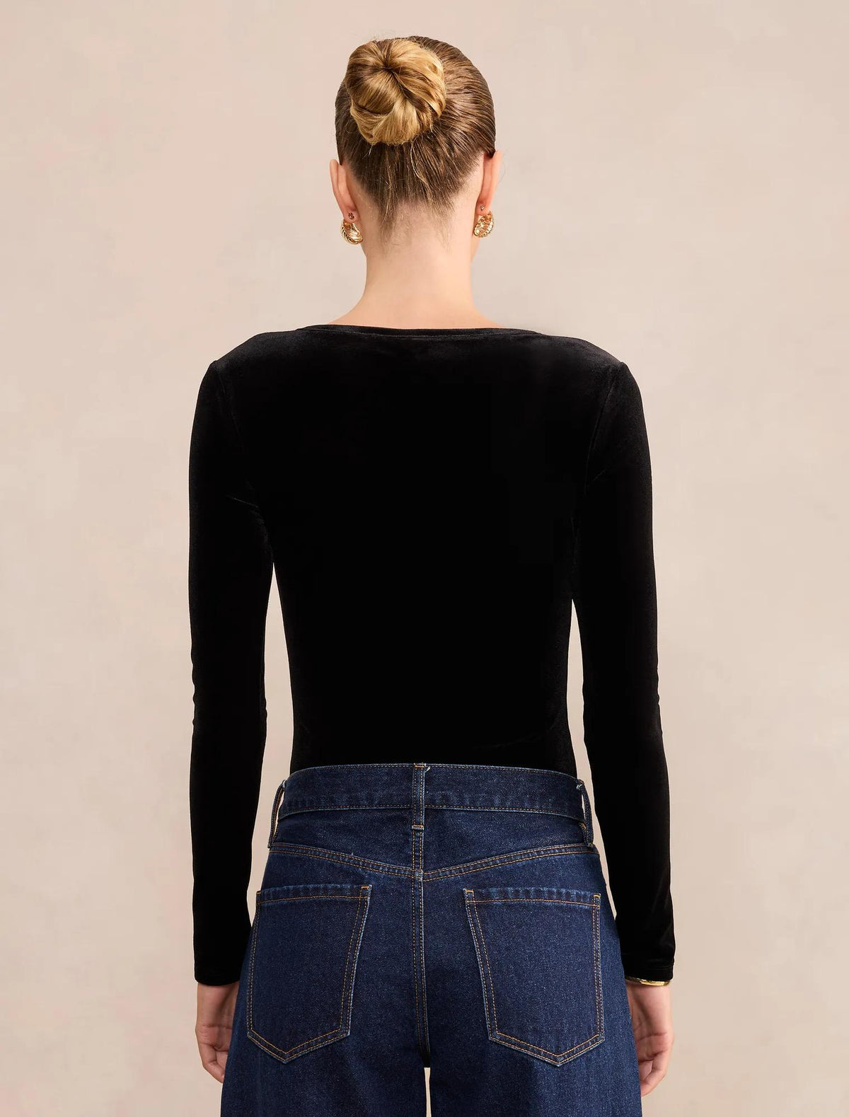Audrey Velvet Hardware Long Sleeve Black