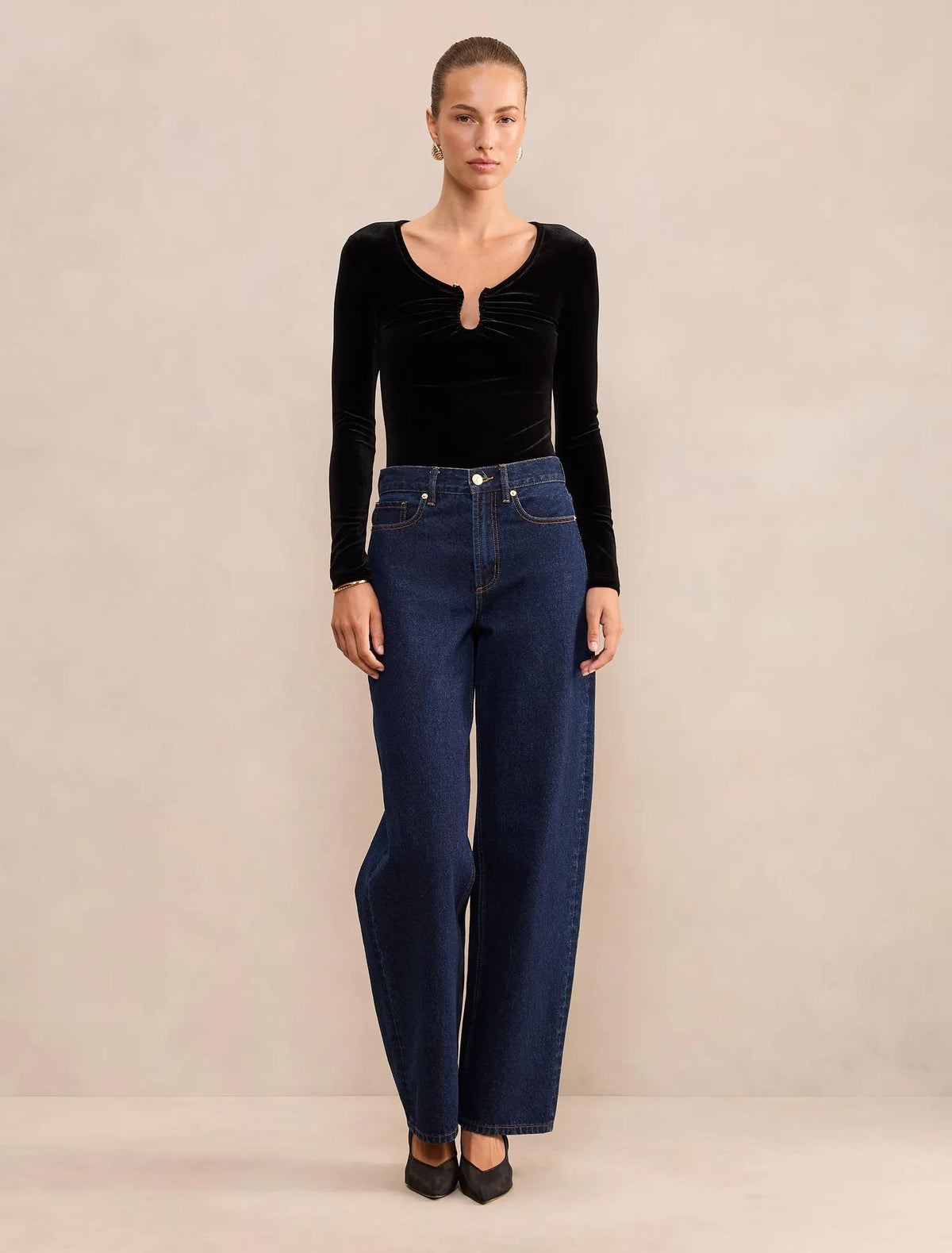 Audrey Velvet Hardware Long Sleeve Black