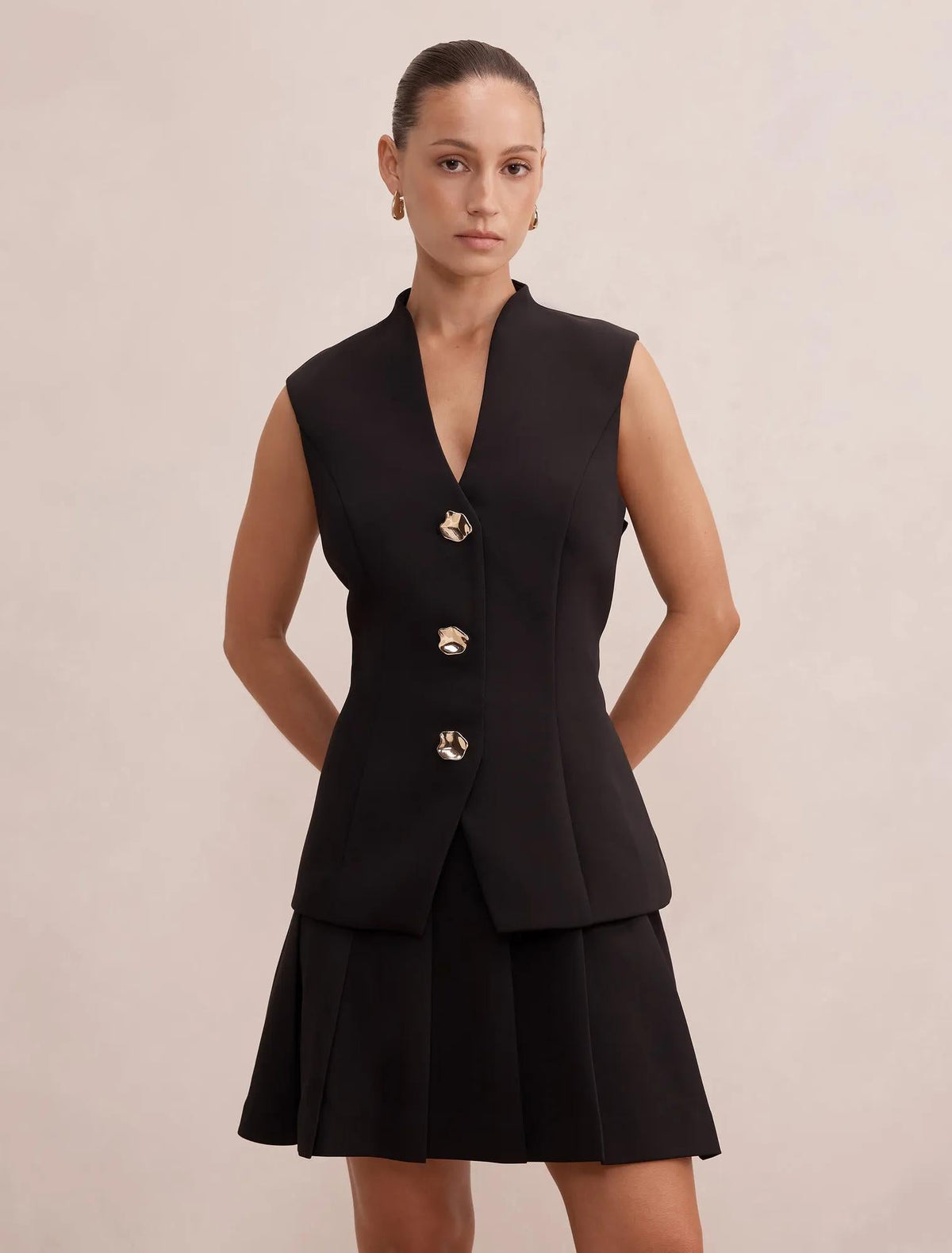 Nina Petite Waistcoat Pleat Mini Black