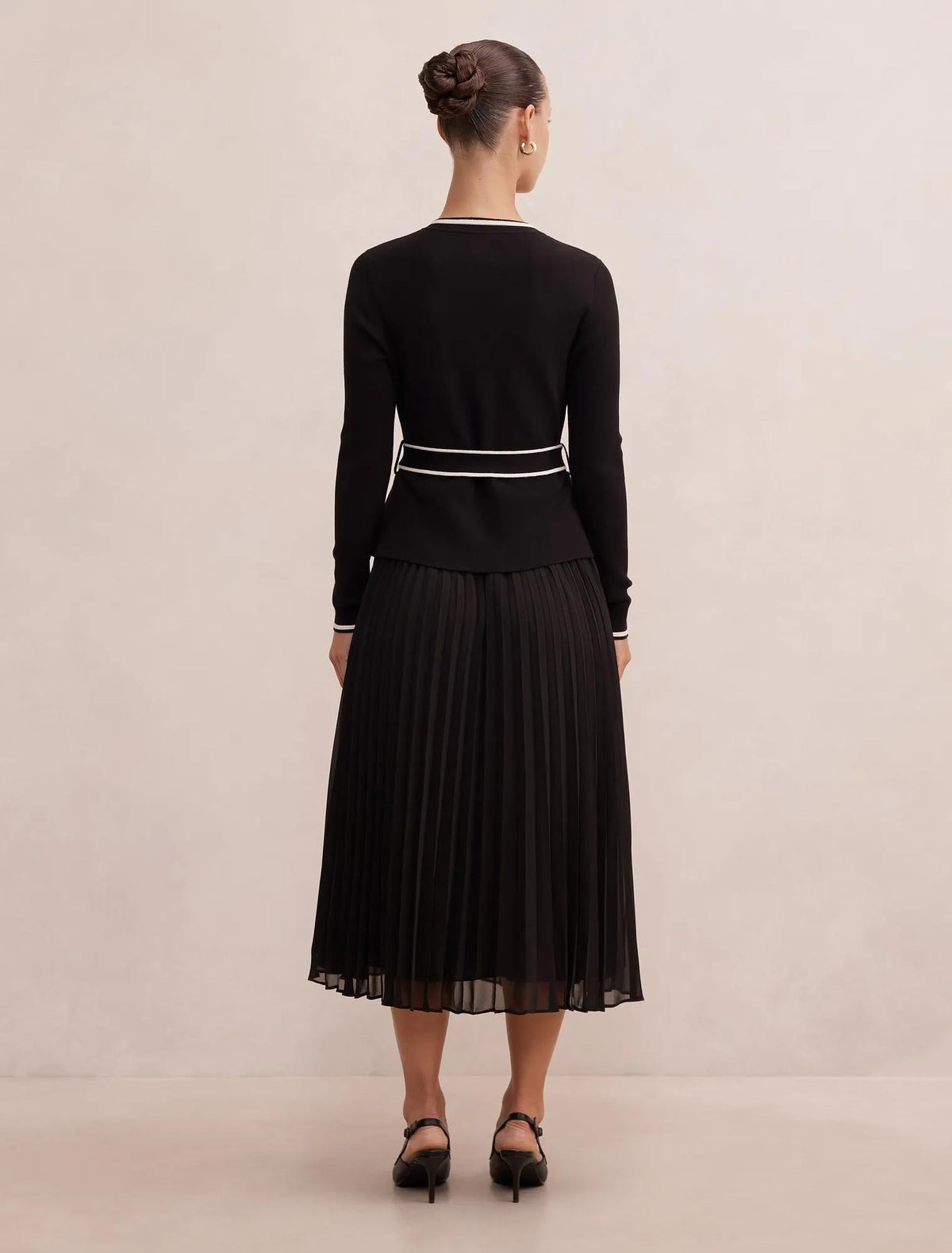 Delilah Petite Tipped Pleat Hem Midi Black / Cream