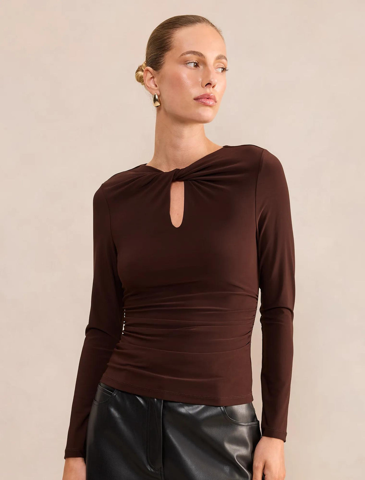 Evangeline Twist Long Sleeve Chocolate