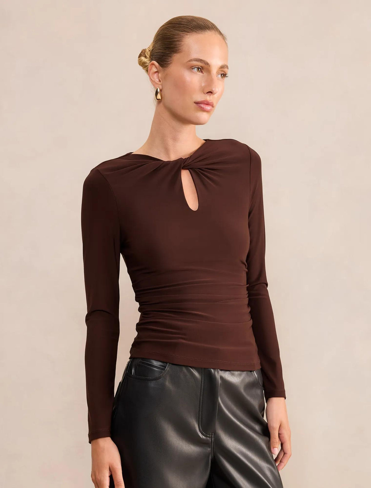 Evangeline Twist Long Sleeve Chocolate