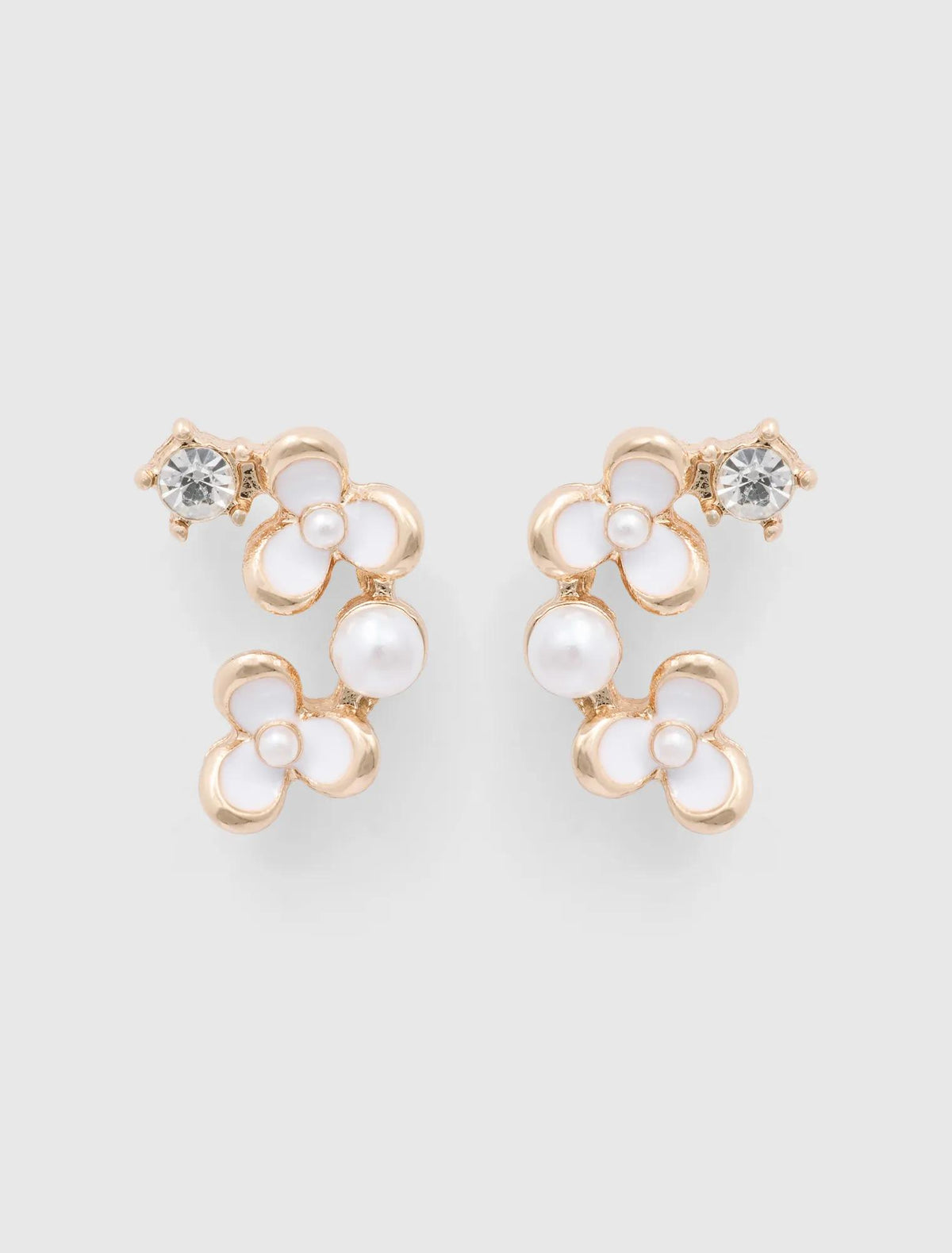 Pol Pretty Flower & Pearl Stud White & Gold_mannequin