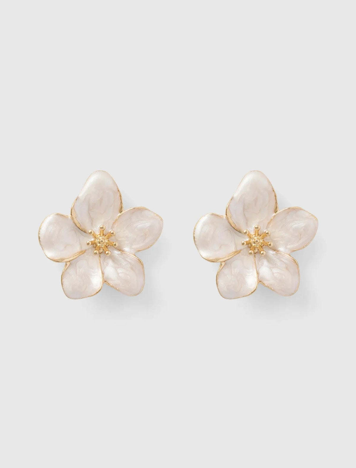 Faith Enamel Flower Earring Ivory/Gold