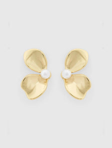 Pearl Petal Earring Gold Plated