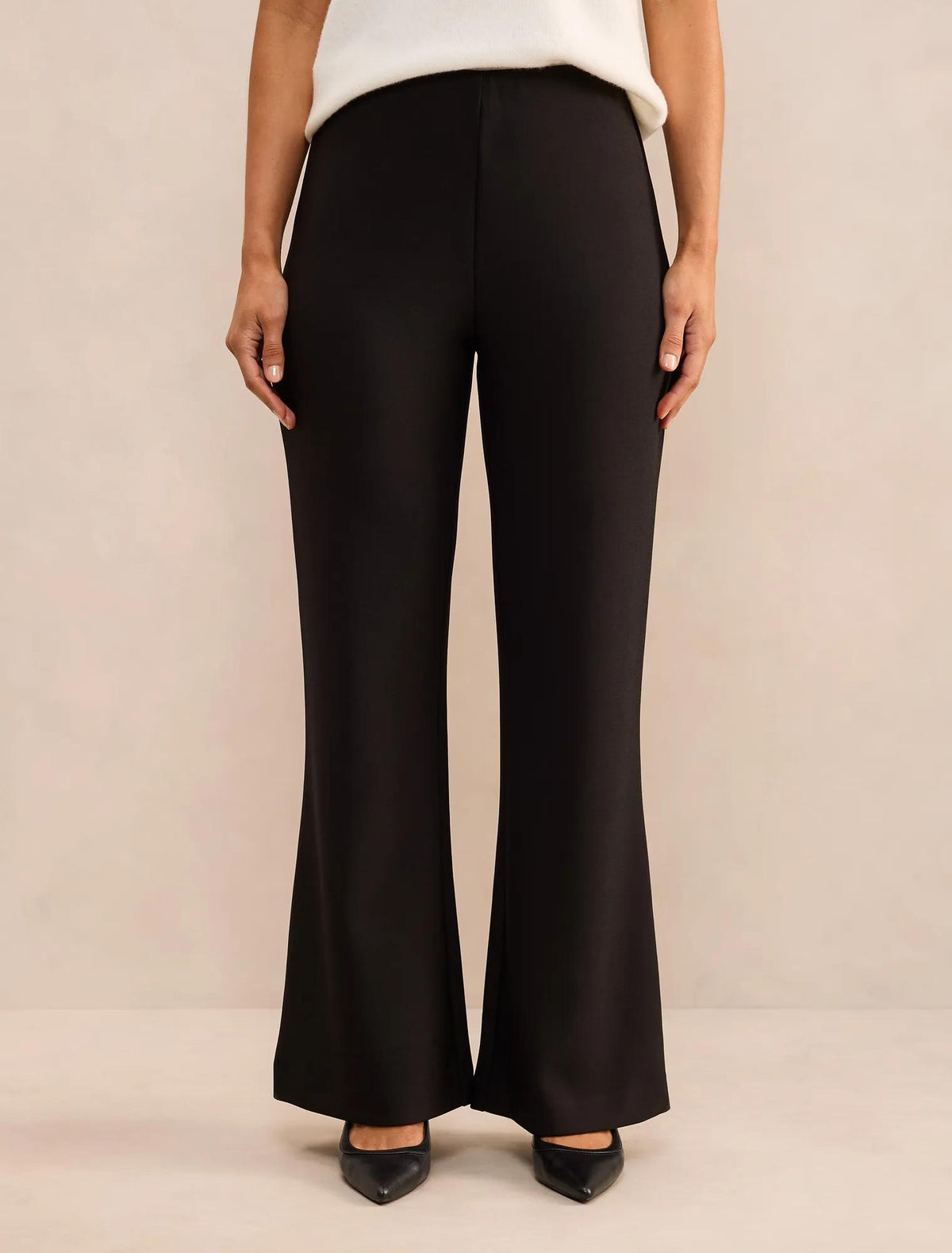 Maia Petite Flare Pant Black