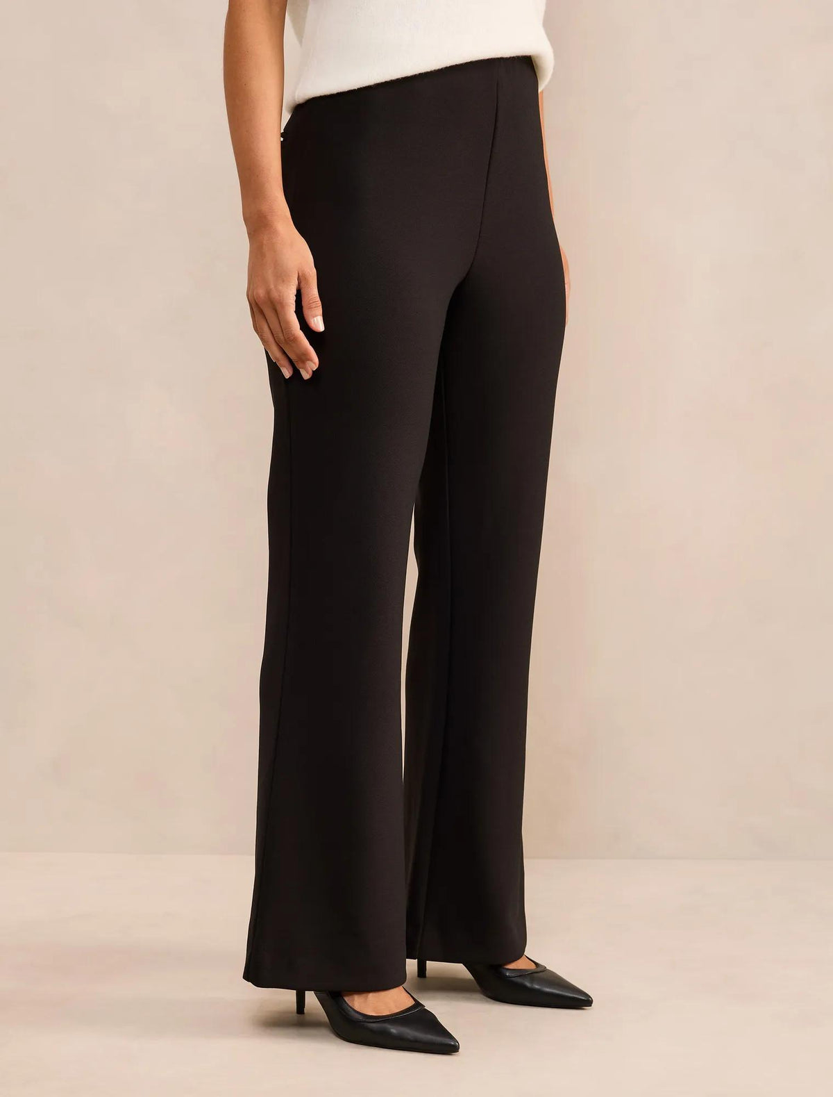 Maia Petite Flare Pant Black