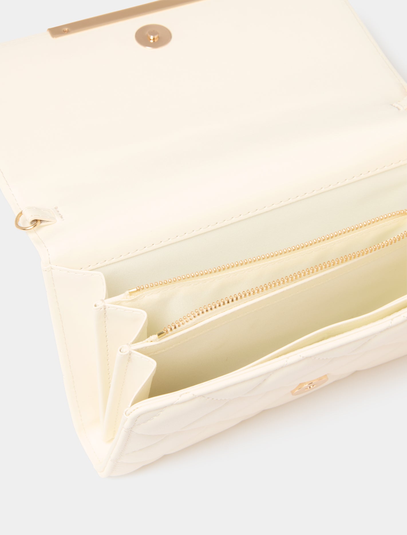 Mae Quilt Wallet Crossbody Bag Ivory_mannequin