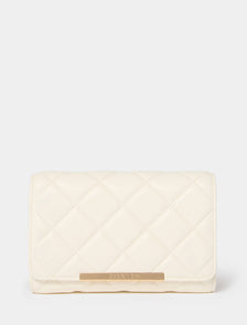 Mae Quilt Wallet Crossbody Bag Ivory_mannequin