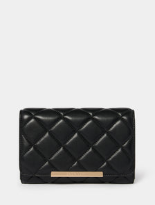 Mae Quilt Wallet Crossbody Bag Black_mannequin