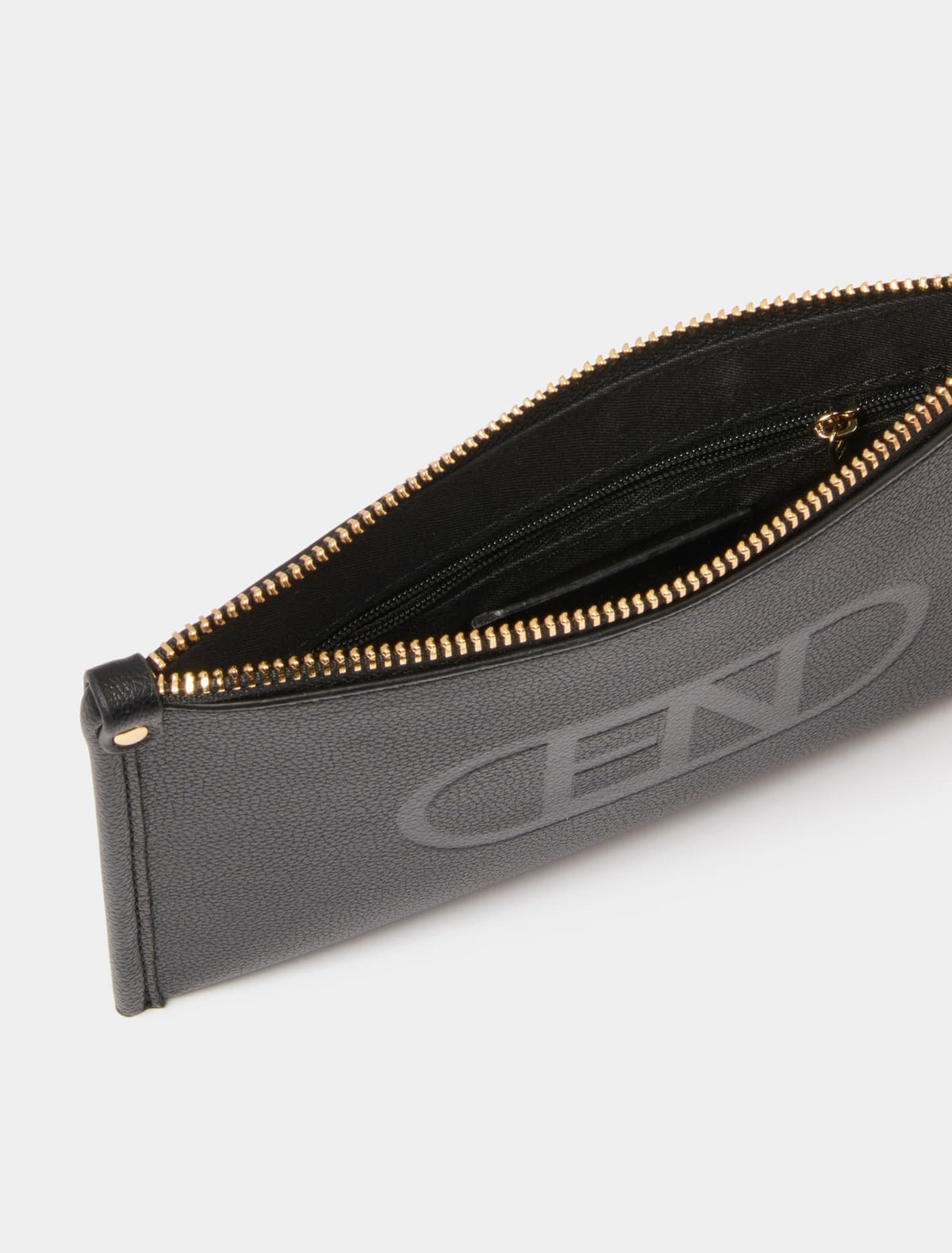 Alannah Logo Wristlet Wallet Black_mannequin