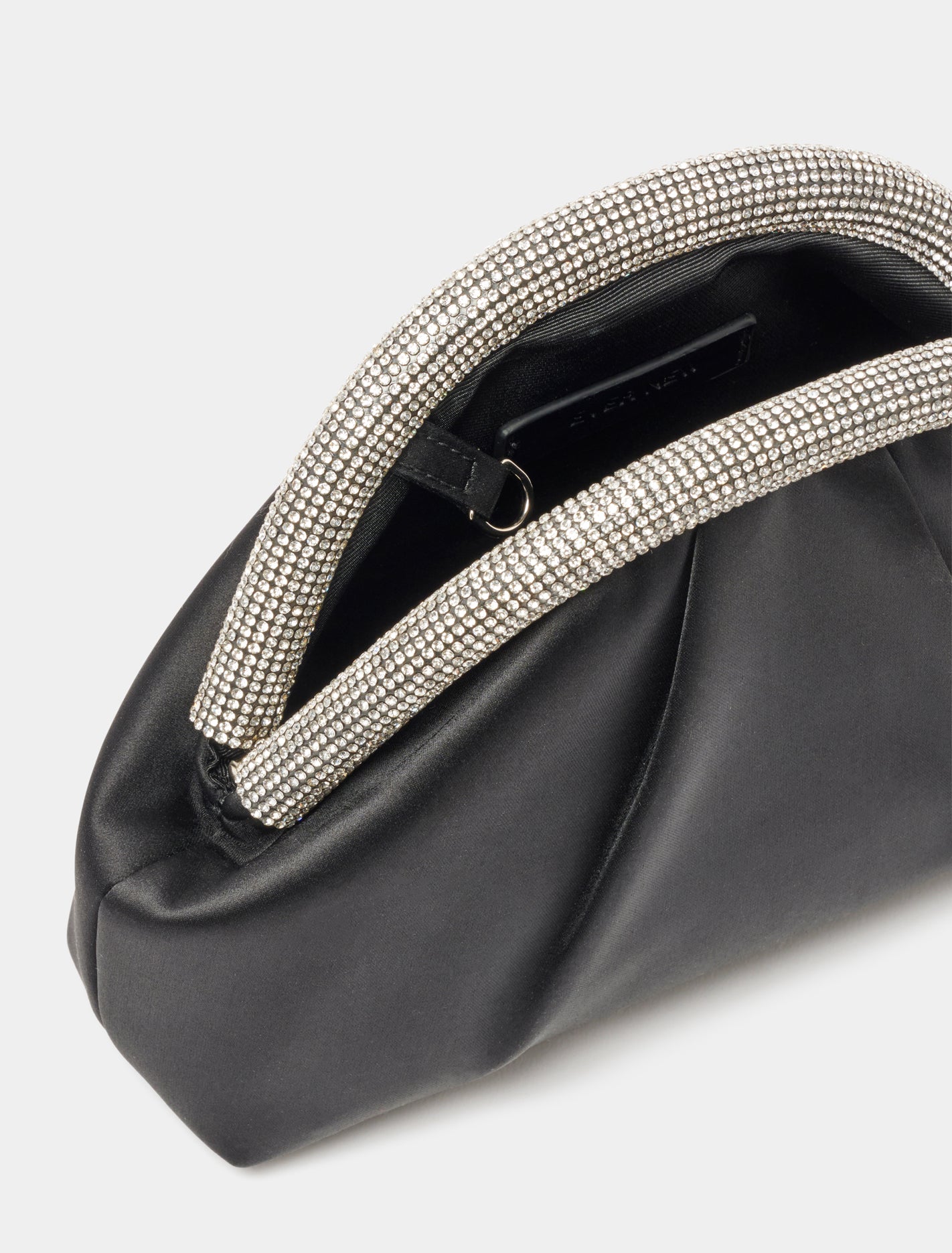 Shayla Shiny Frame Clutch Black / Silver_mannequin