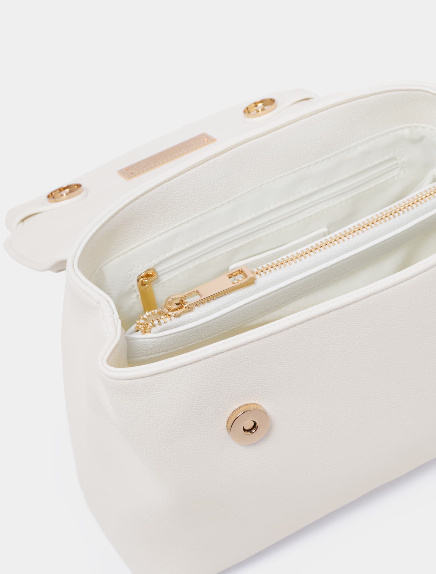Amilia Lock Top Handle Bag White_mannequin