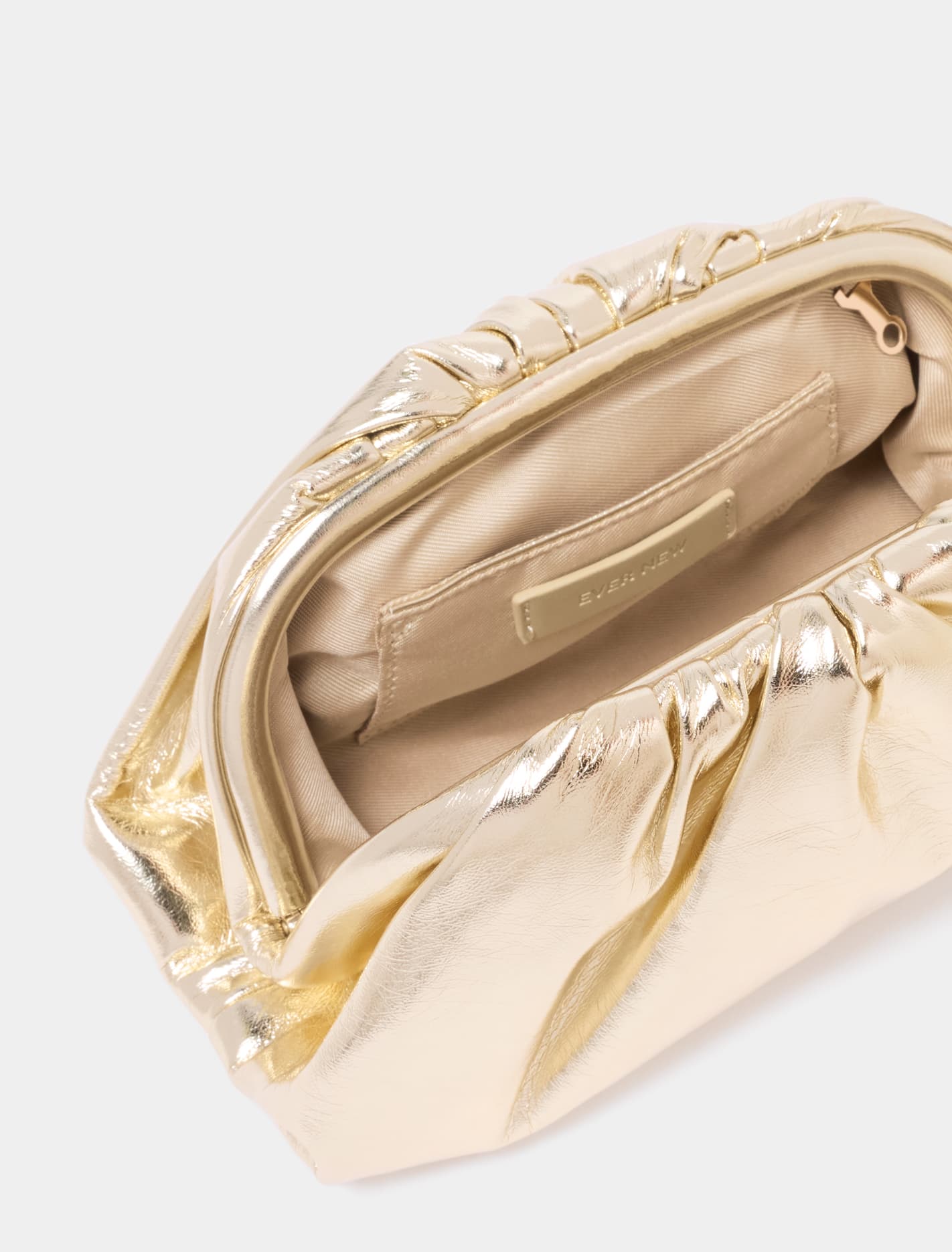 Zayla Soft Clutch Gold_mannequin