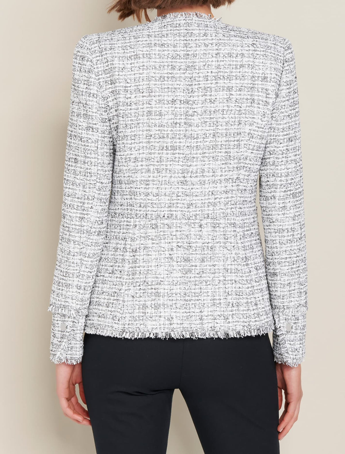 Sandy boucle Black and Porcelain