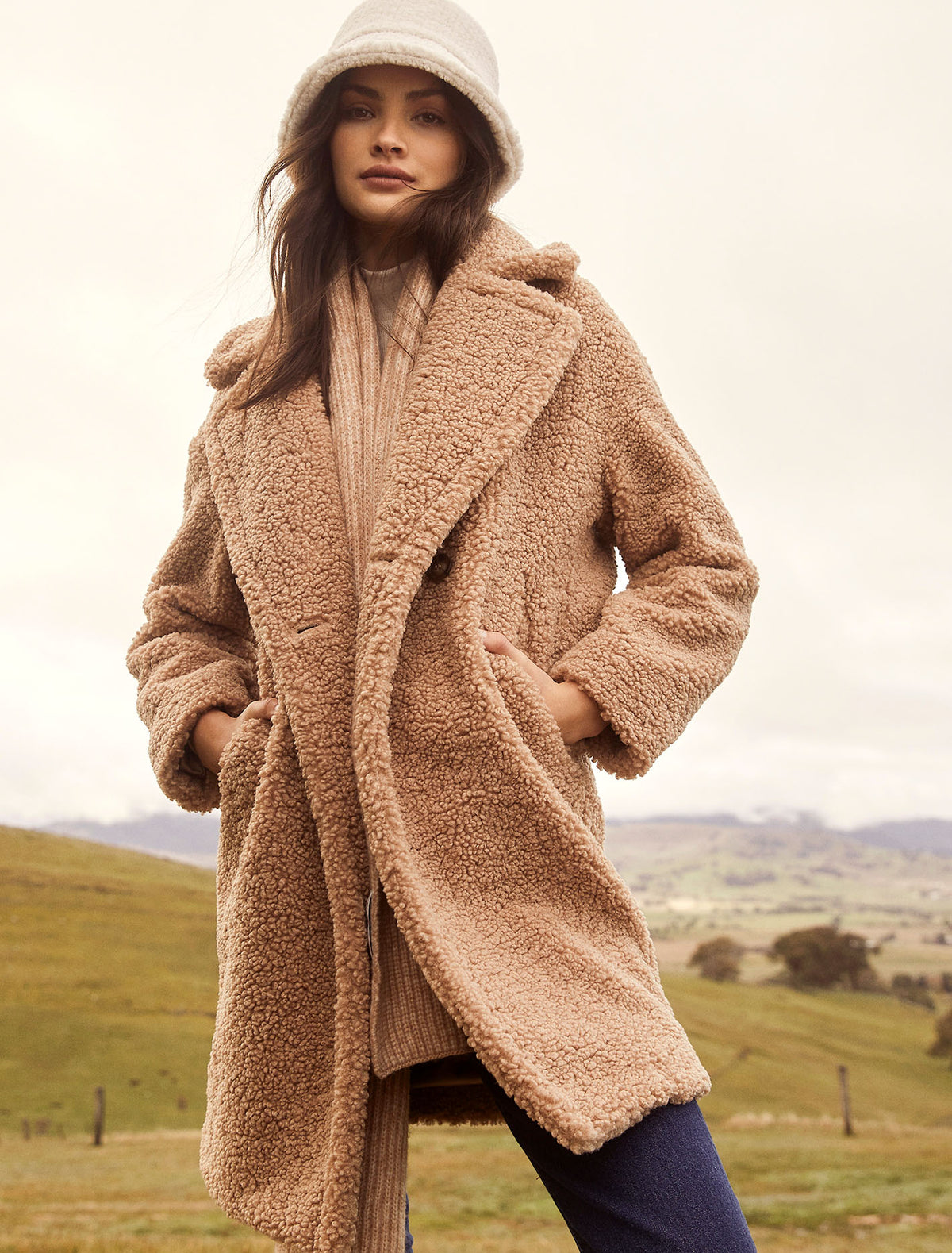 Bella Borg coat Biscuit