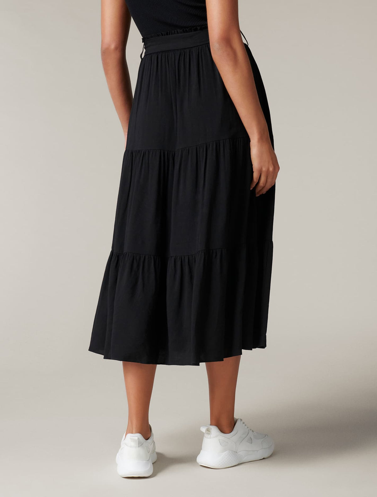 Jasmine Tiered Midi Skirt Black