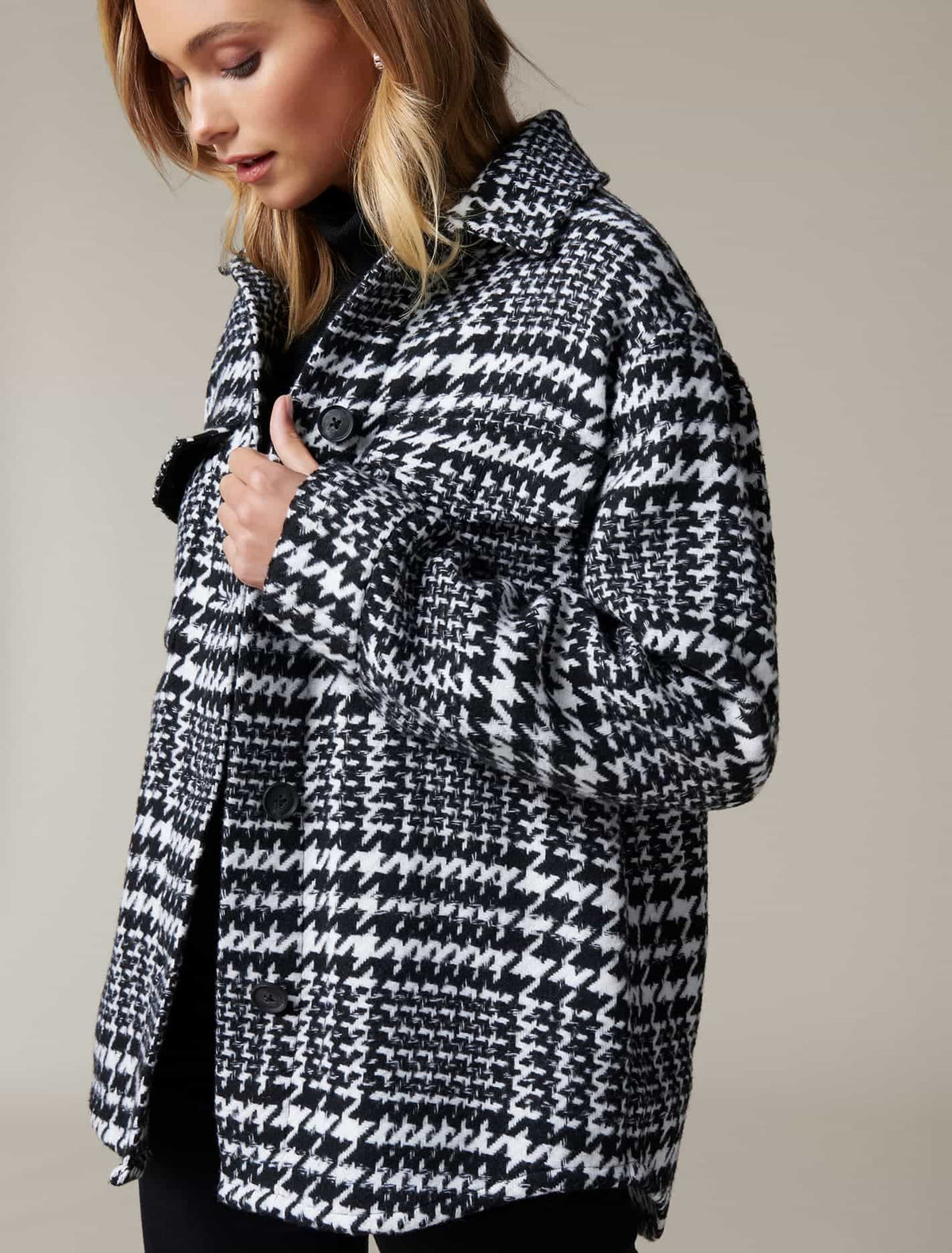Houndstooth shacket