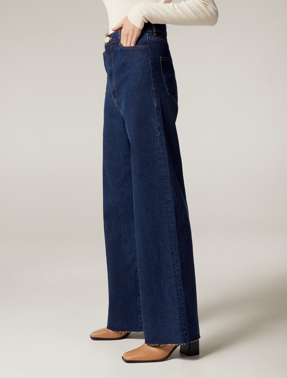Gia High Rise Wide Leg Jean Lyon Blue