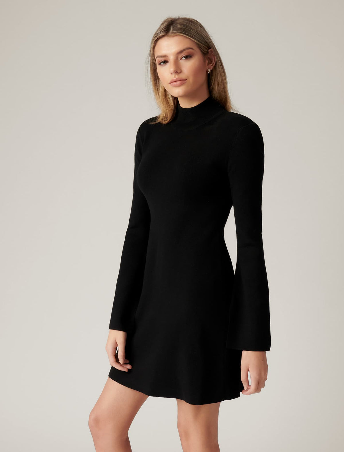 Leyla Extended Shoulder Knit Dress Black