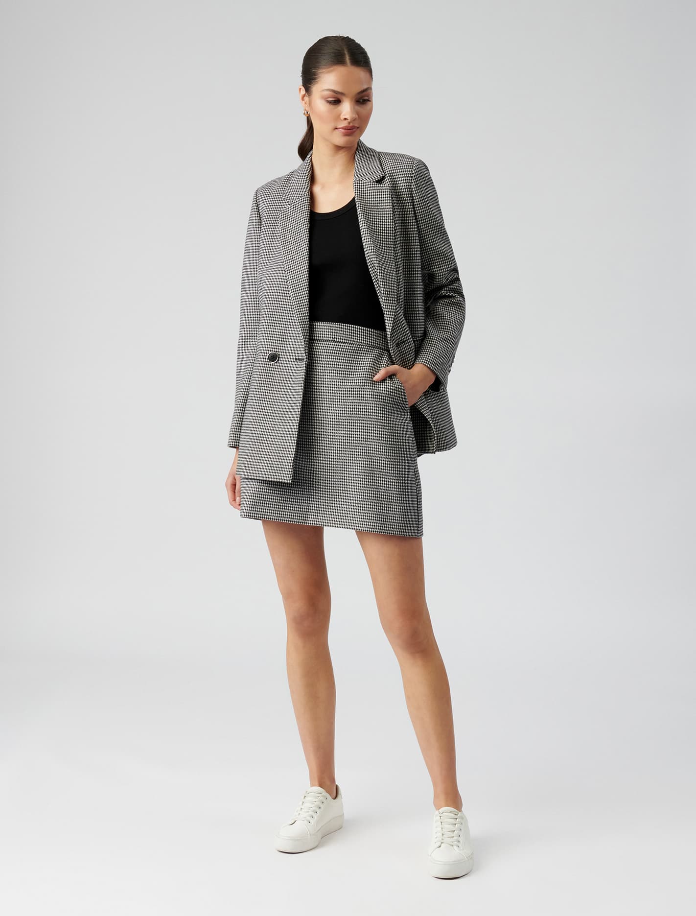 Noelle Houndstooth Mini Skirt Black & White