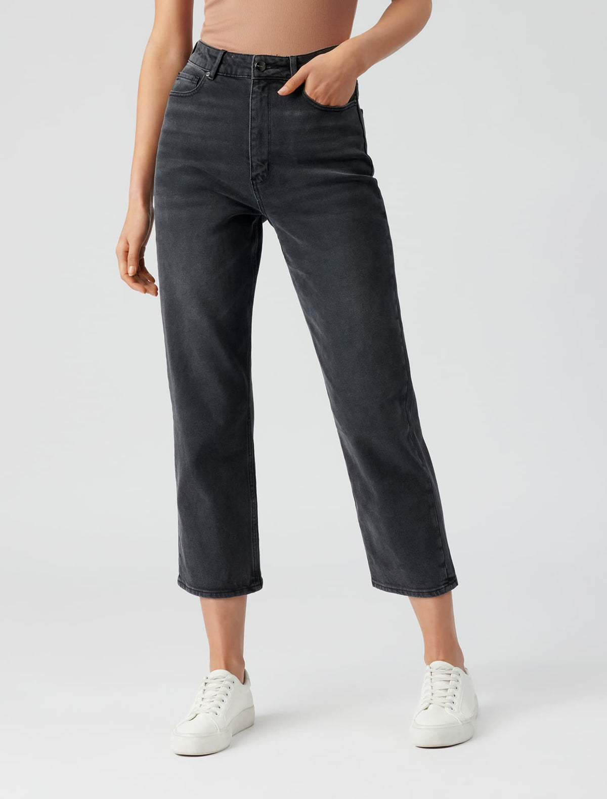 Tilly High Rise Straight Jean Washed Black