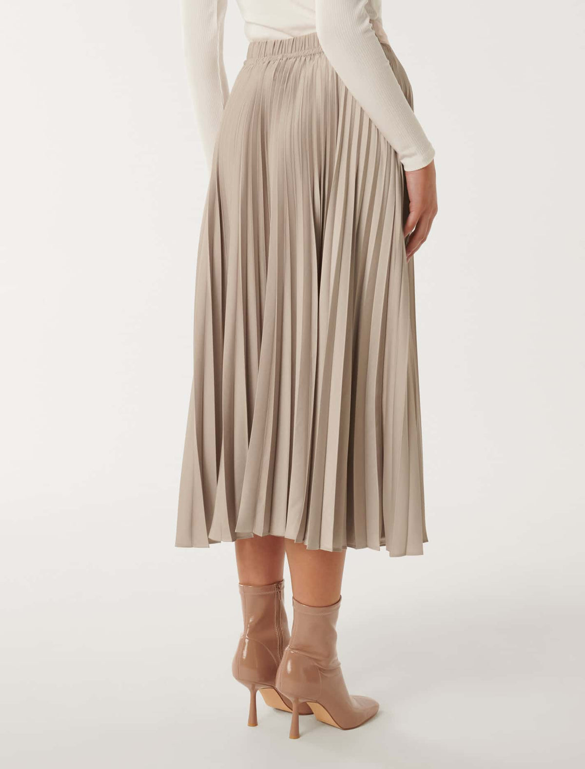 Ester Satin Pleated Skirt Silver Cloud
