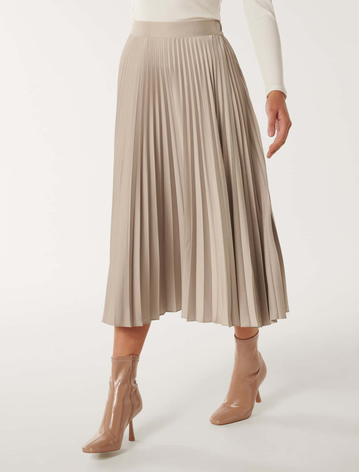 Ester Satin Pleated Skirt Silver Cloud
