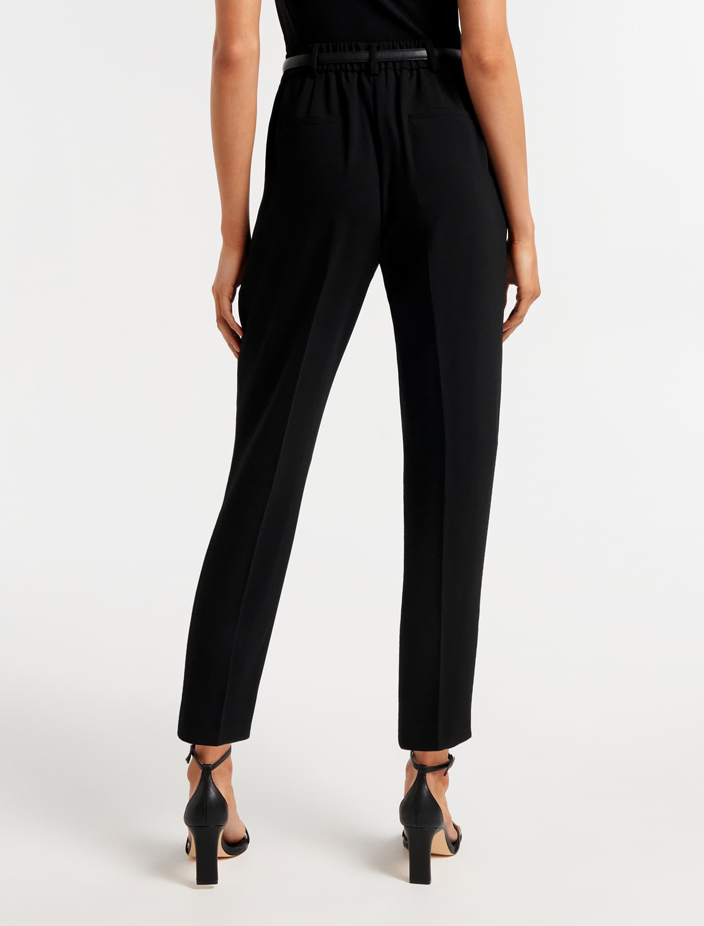 Carmen Petite Belted Tapered Pants Black