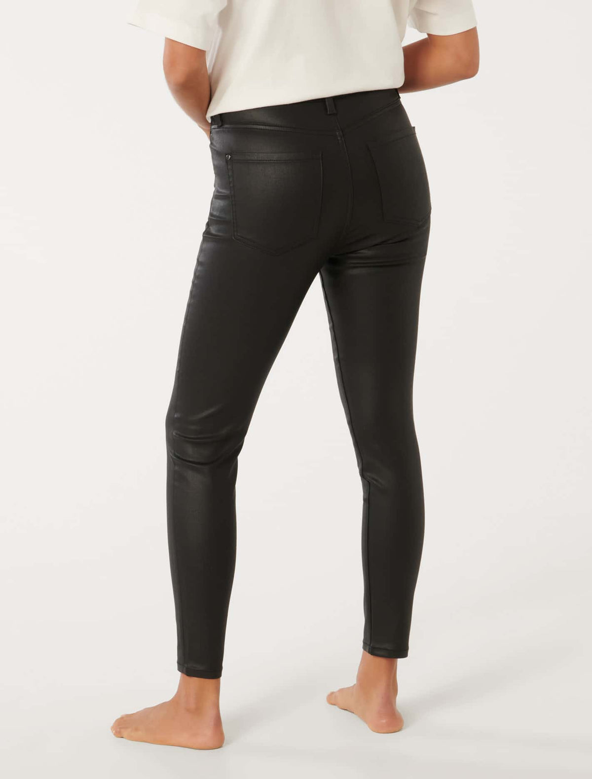 Bella Cropped High Rise Sculpting Jean Black Coated